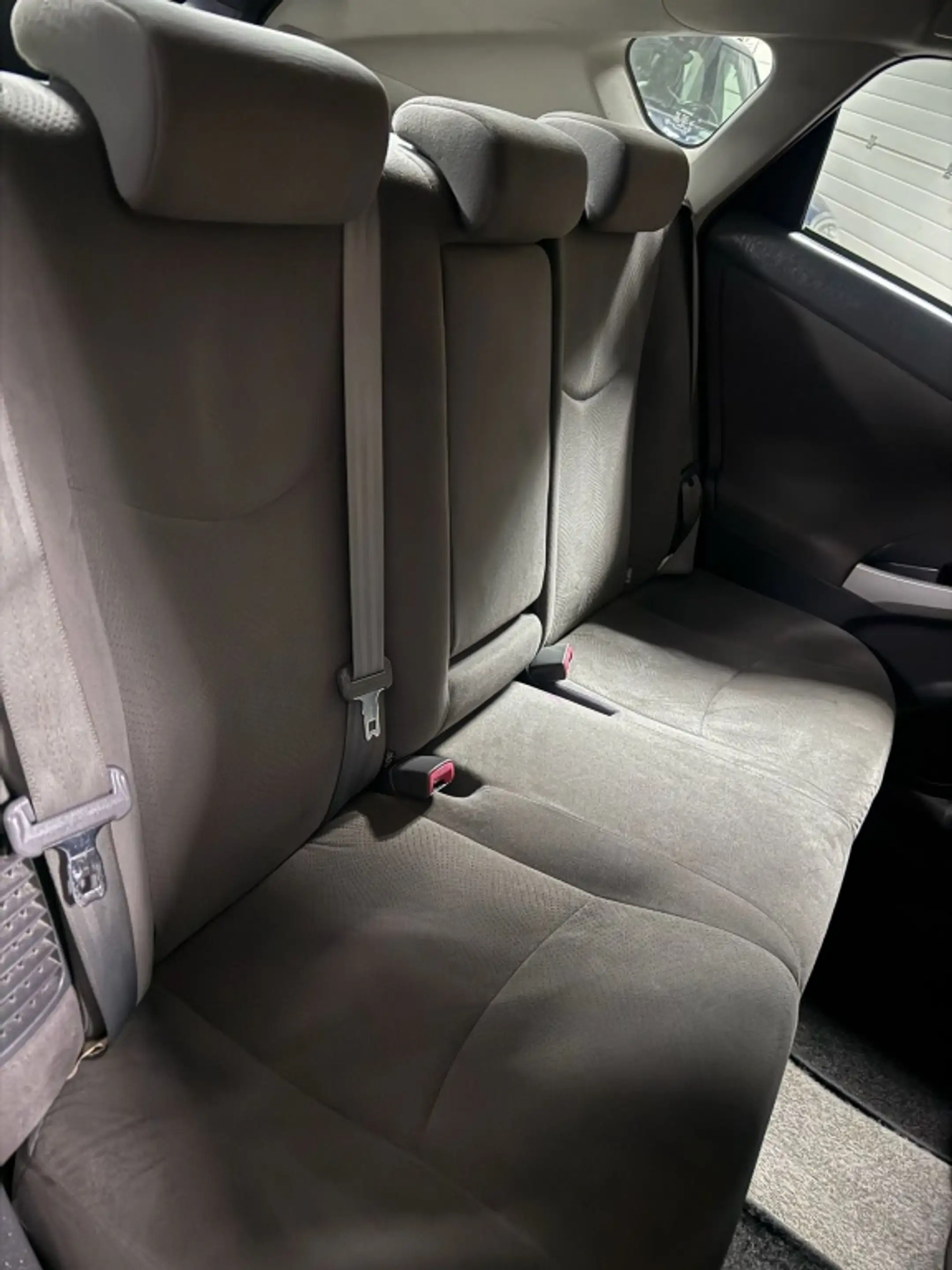 Toyota Prius 1.8 Comfort — photo 9