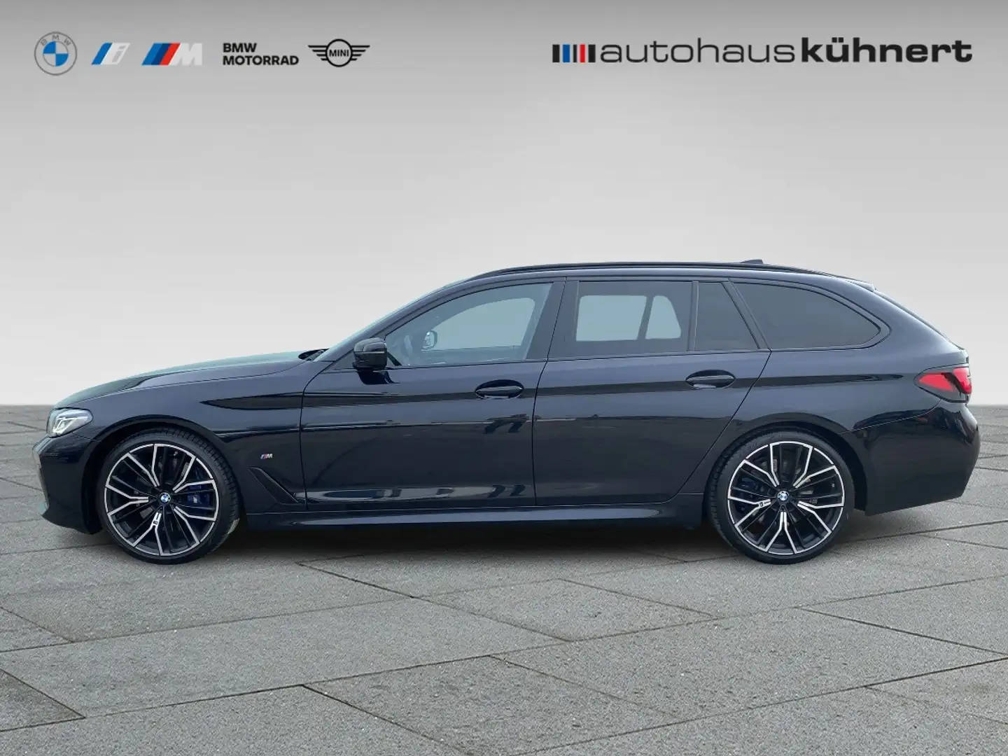 BMW 540 d xDrive Touring ///M Sport Laser PanoSD AHK Sthzg Zwart - 2
