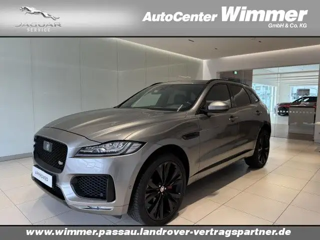 Jaguar F-Pace S AWD S Black Pack AHK Pano TFT Keyless 22"