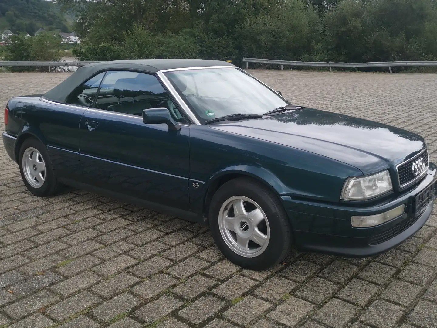 Audi Cabriolet Cabriolet 2.6 (E) Grün - 2