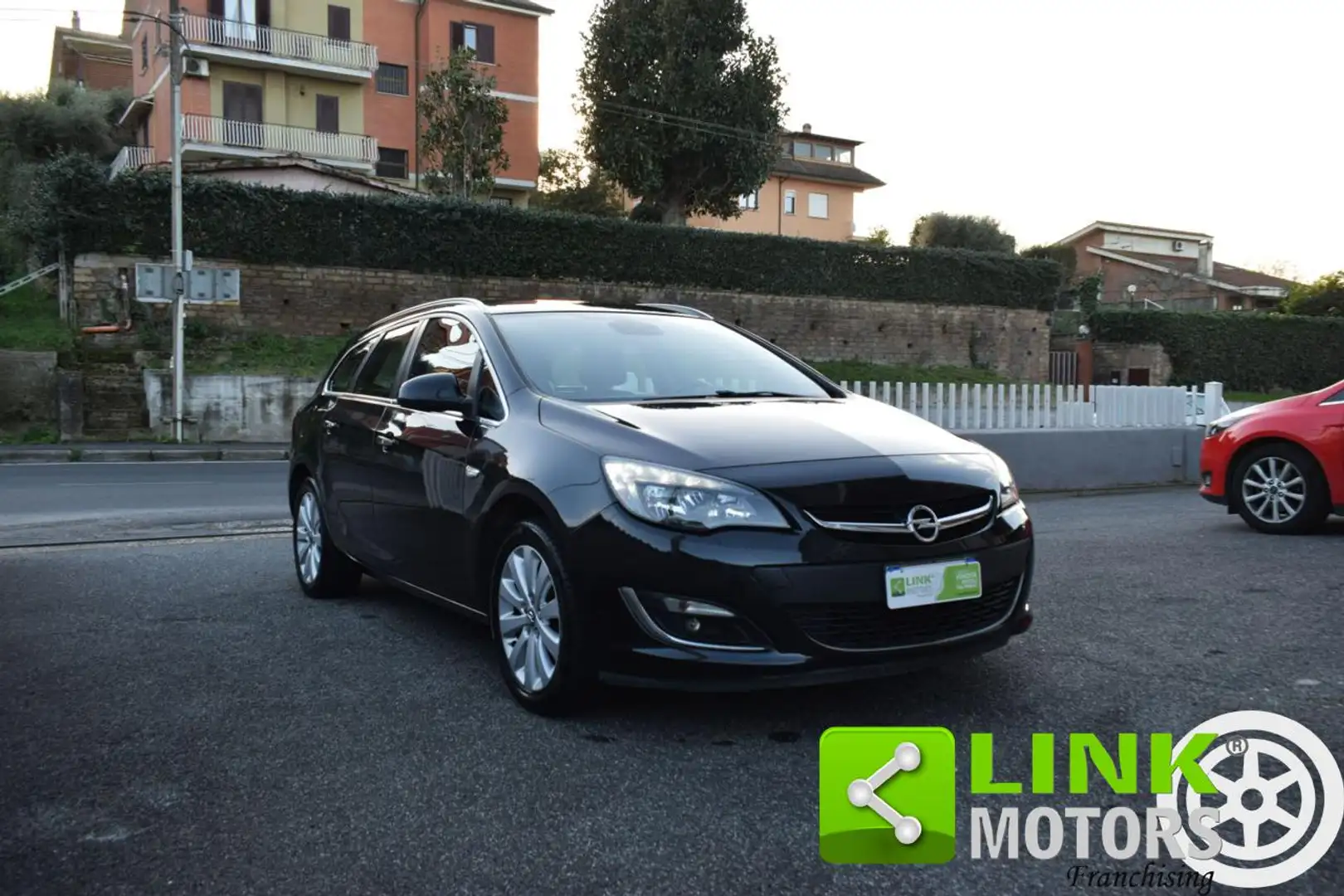 Opel Astra 1.7 CDTI 110CV EcoFLEX S&S Sports Tourer Cosmo Schwarz - 2