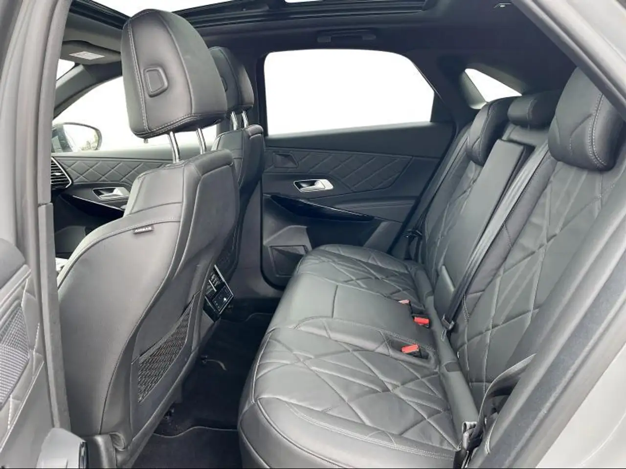 DS Automobiles DS 7 Crossback E-TENSE 225 RIVOLI 9