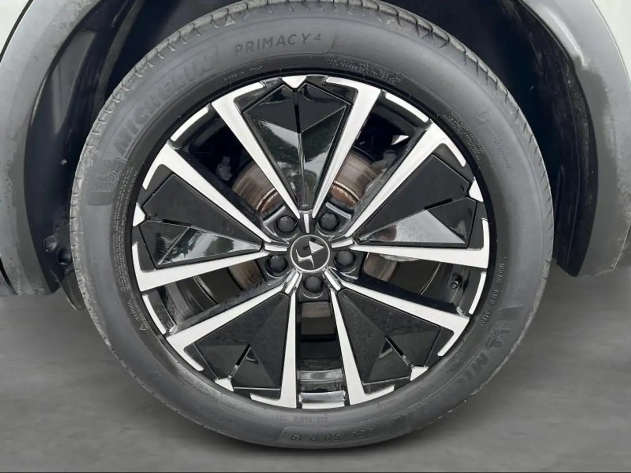 DS Automobiles DS 7 Crossback E-TENSE 225 RIVOLI 7