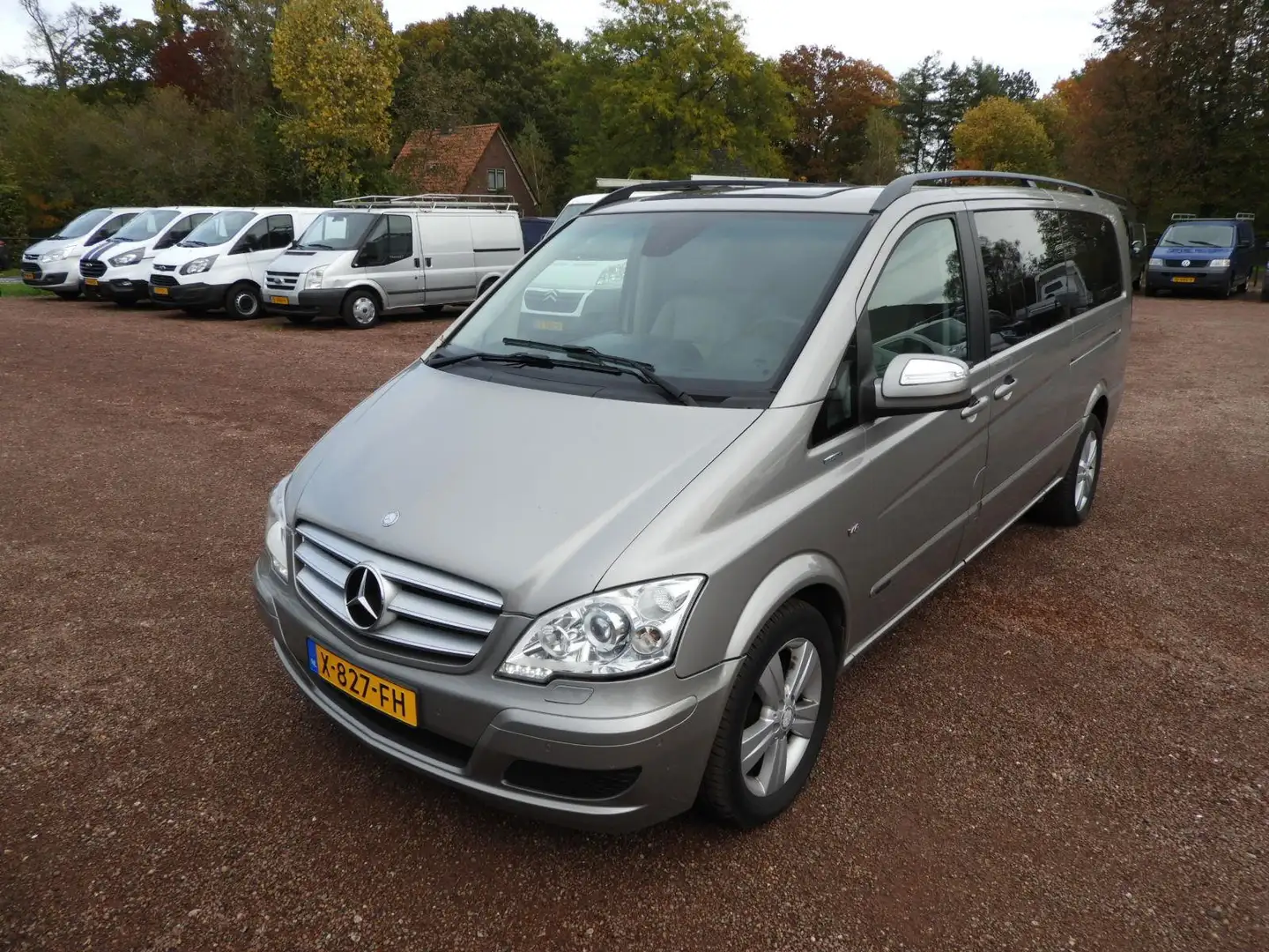 Mercedes-Benz Viano 3.0 CDI Ambiente Personenbus Extra Lang 343 7 Pers Grau - 1