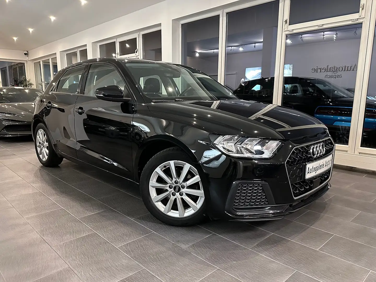 Audi A1 Sportback 30 TFSI|advanced|VirtualCo|Navi|PDC Schwarz - 2
