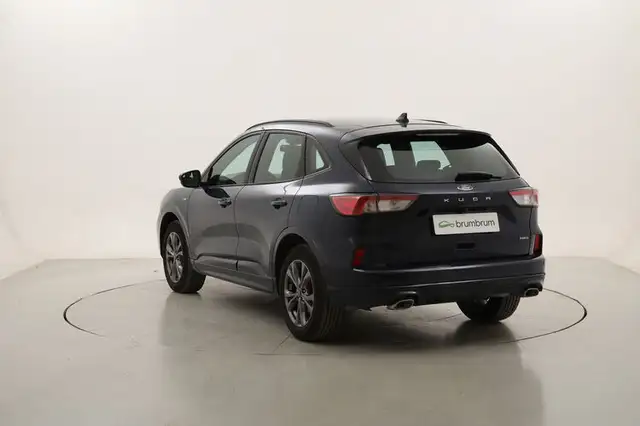 Ford Kuga view 3