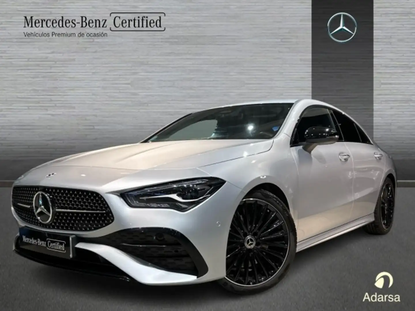 Mercedes-Benz CLA 200 7G-DCT Silber - 1