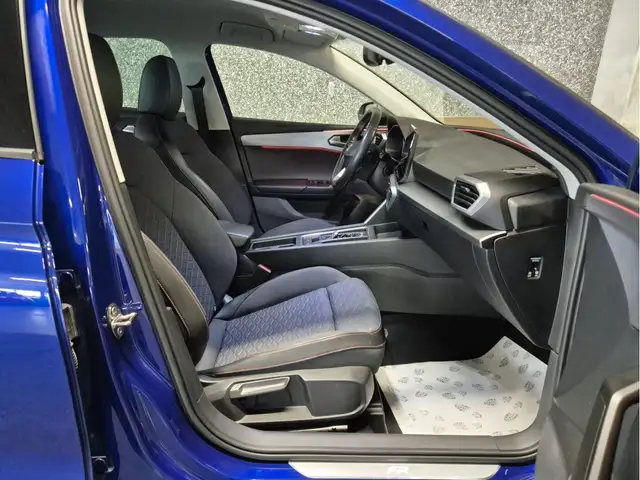 Seat Leon Leon view 4