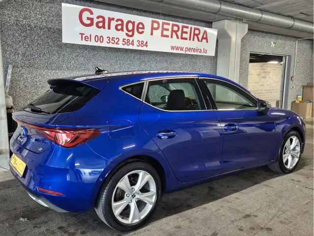 Seat Leon Leon view 2