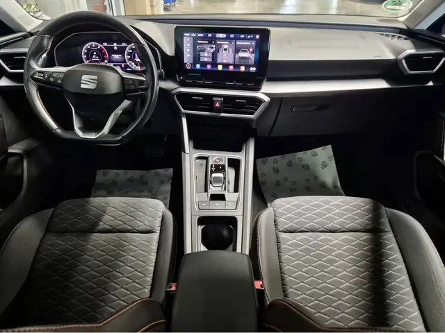 Seat Leon Leon view 6