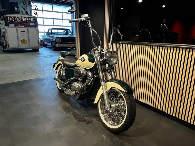 Honda Shadow VT 750 - foto 3