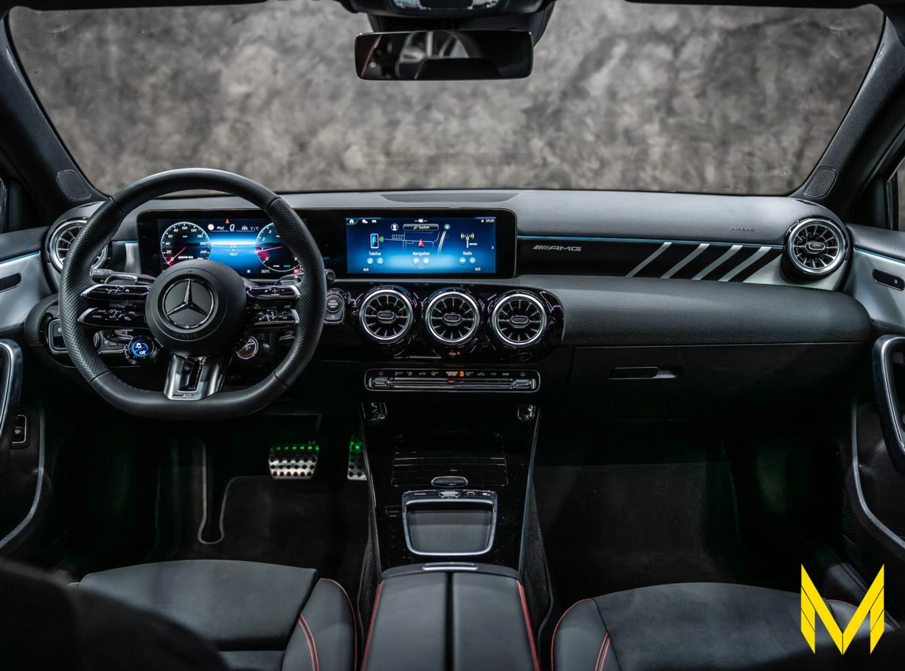 Mercedes-Benz A 35 AMG 4M LIM|ADV+|MAGNO|AERO|NIGHT|LM19Z|DIS+ — photo 15