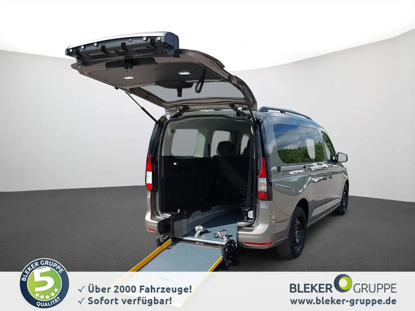 Volkswagen Caddy Maxi 1.5 TSI DSG Rollstuhlumbau Beige - 1