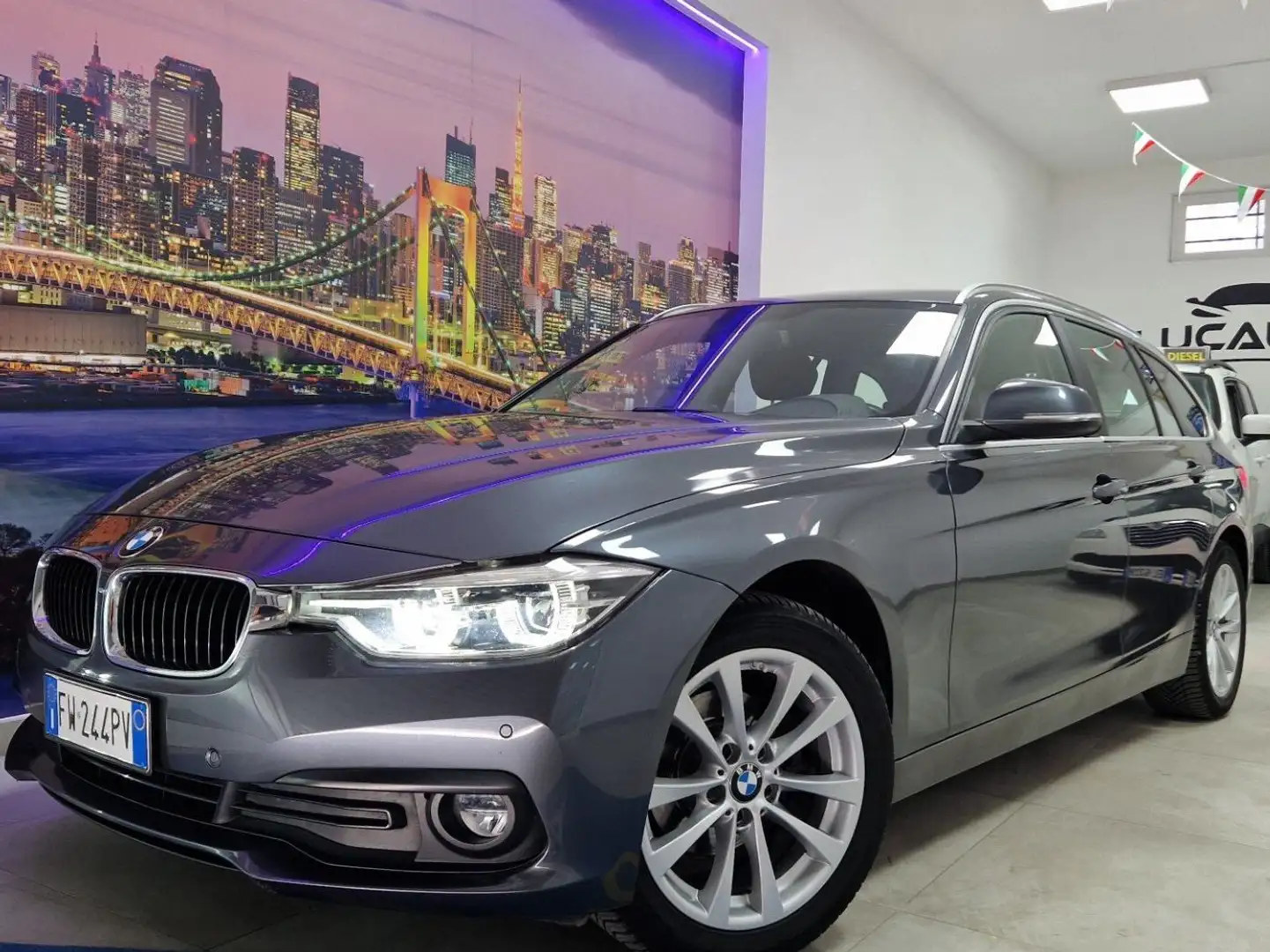 BMW 318 Serie 318d Touring  auto Grigio - 1
