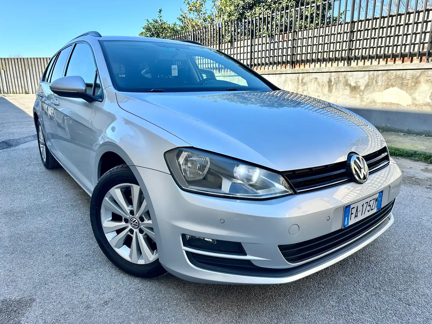 Volkswagen Golf Variant Golf Variant 1.6 tdi (btdi) Highline 110cv dsg Argento - 1