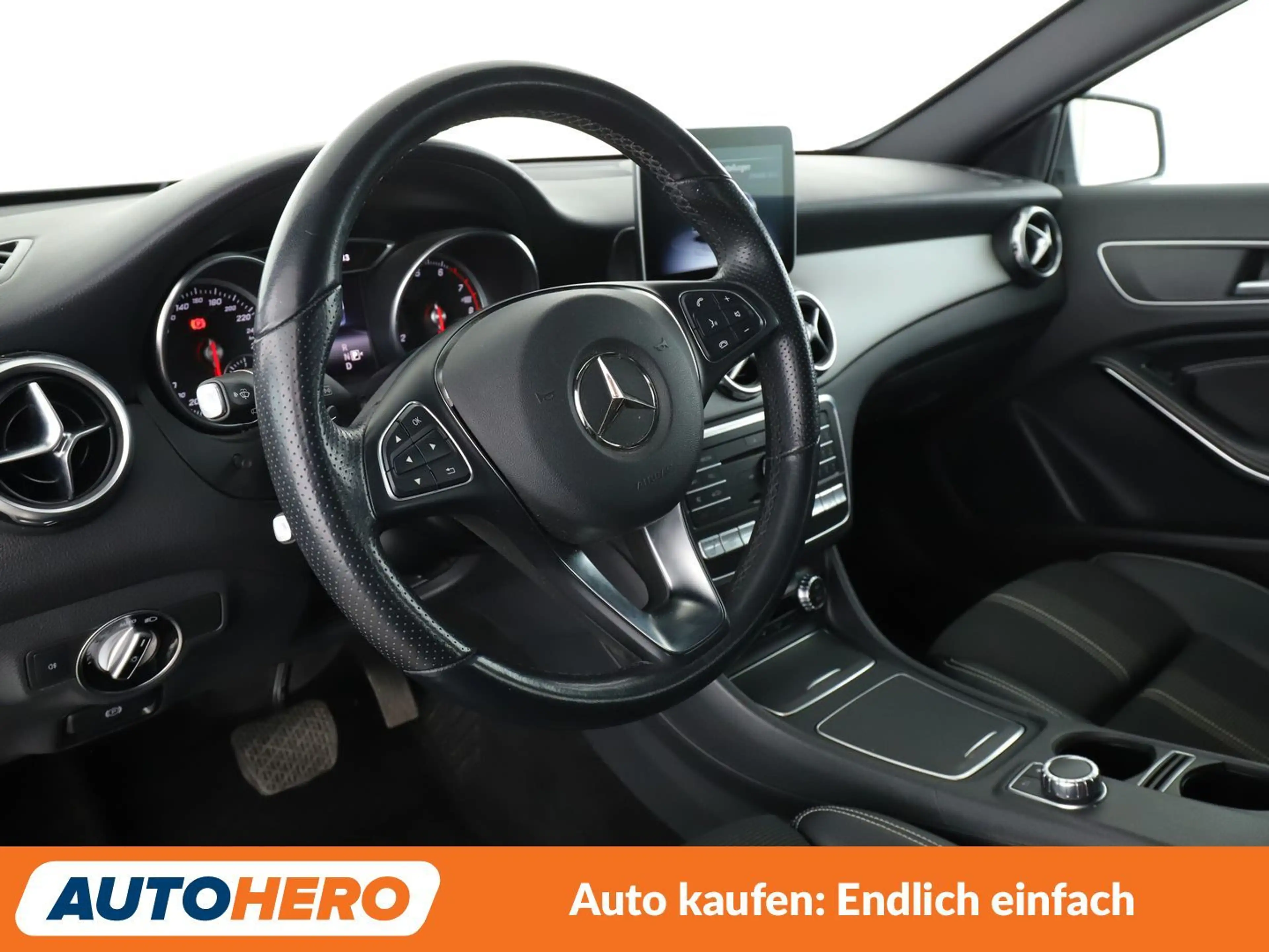 Mercedes-Benz GLA 220 GLA 220 4Matic Urban Aut.*NAVI*TEMPO*LED*CAM* — photo 11