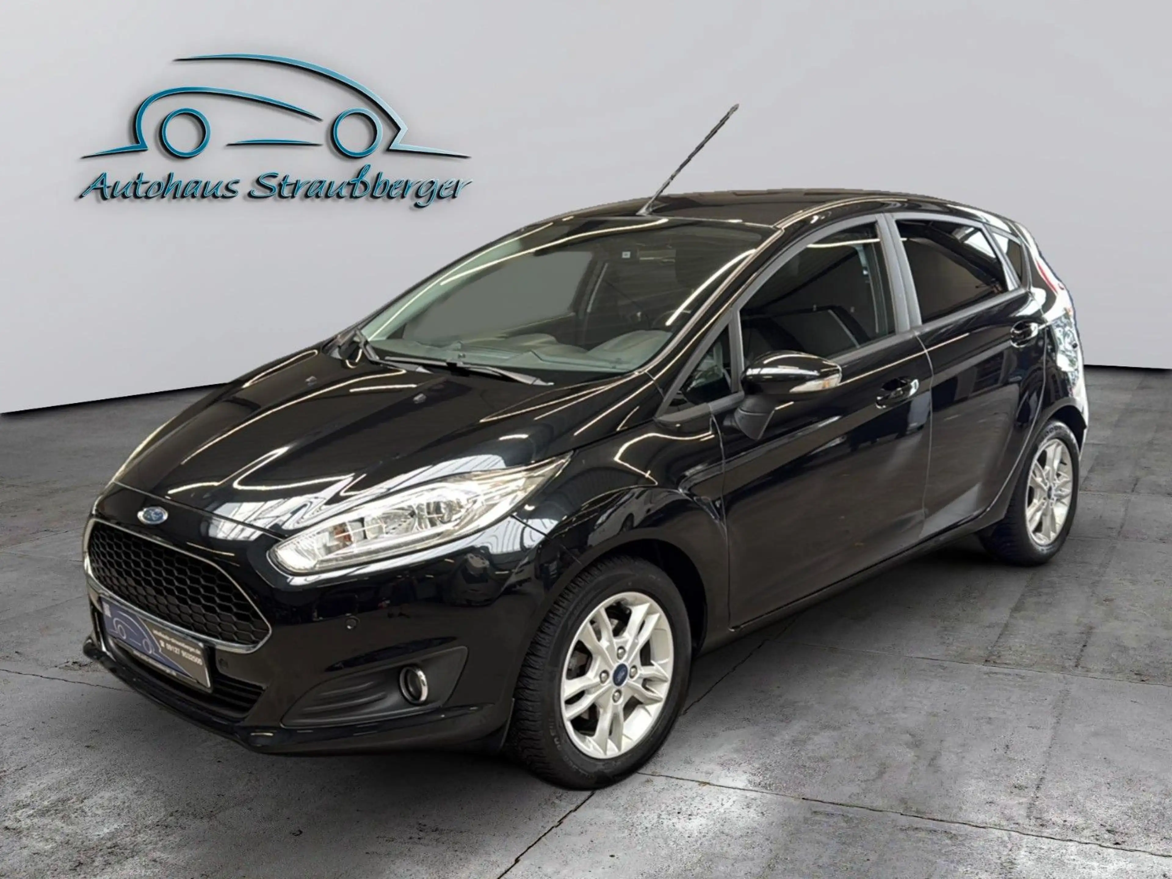 Ford Fiesta 1.0 EcoBoost Celebration PDC Klima SHZ — photo 2