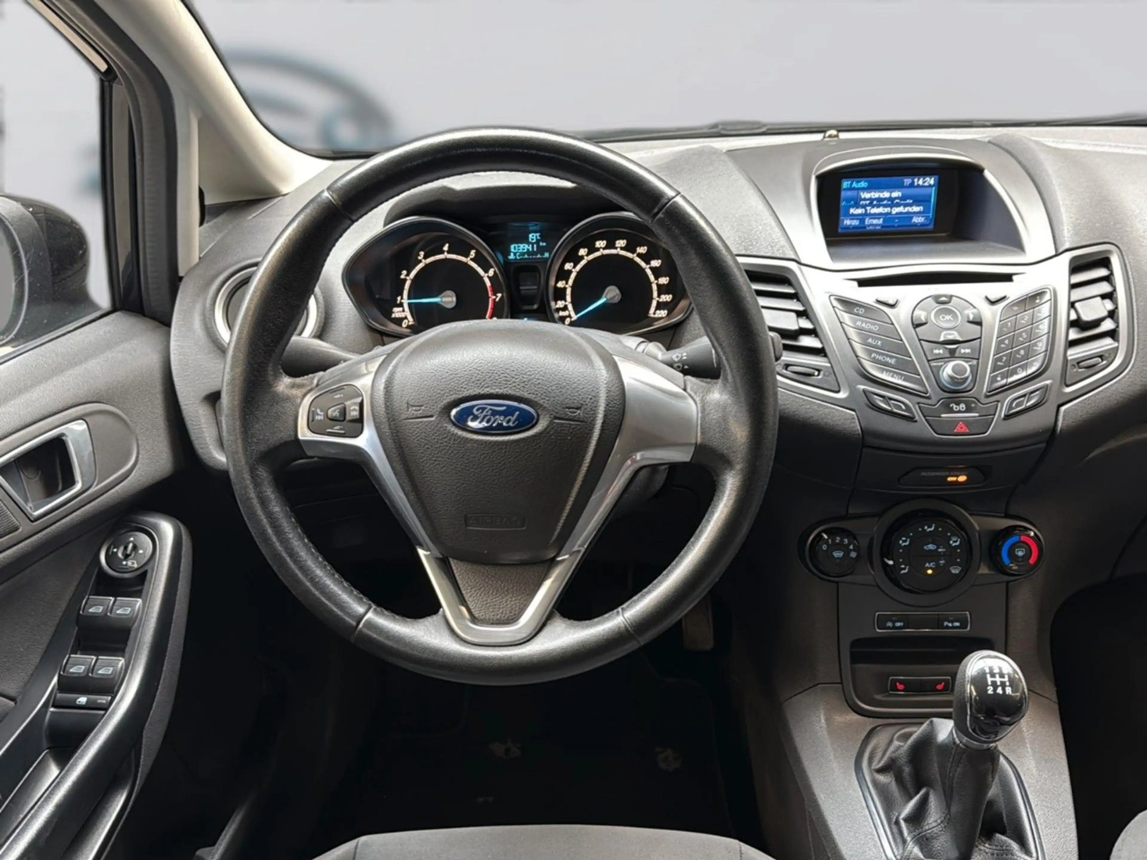 Ford Fiesta 1.0 EcoBoost Celebration PDC Klima SHZ — photo 12