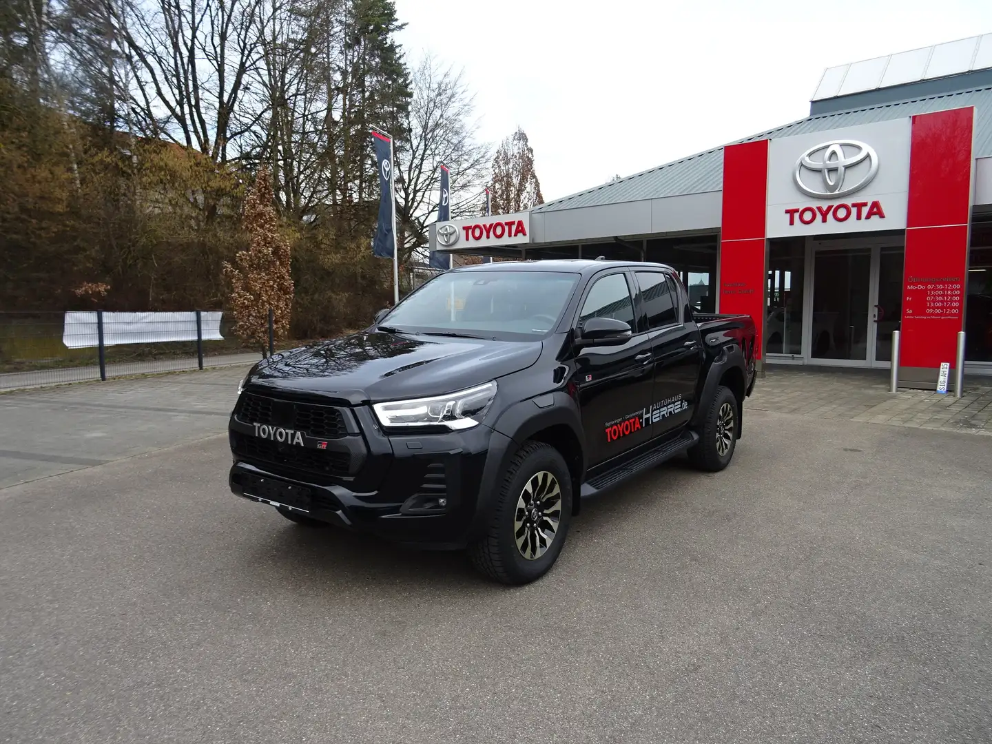 Toyota Hilux Double Cab GR Sport 4x4 Fekete - 1