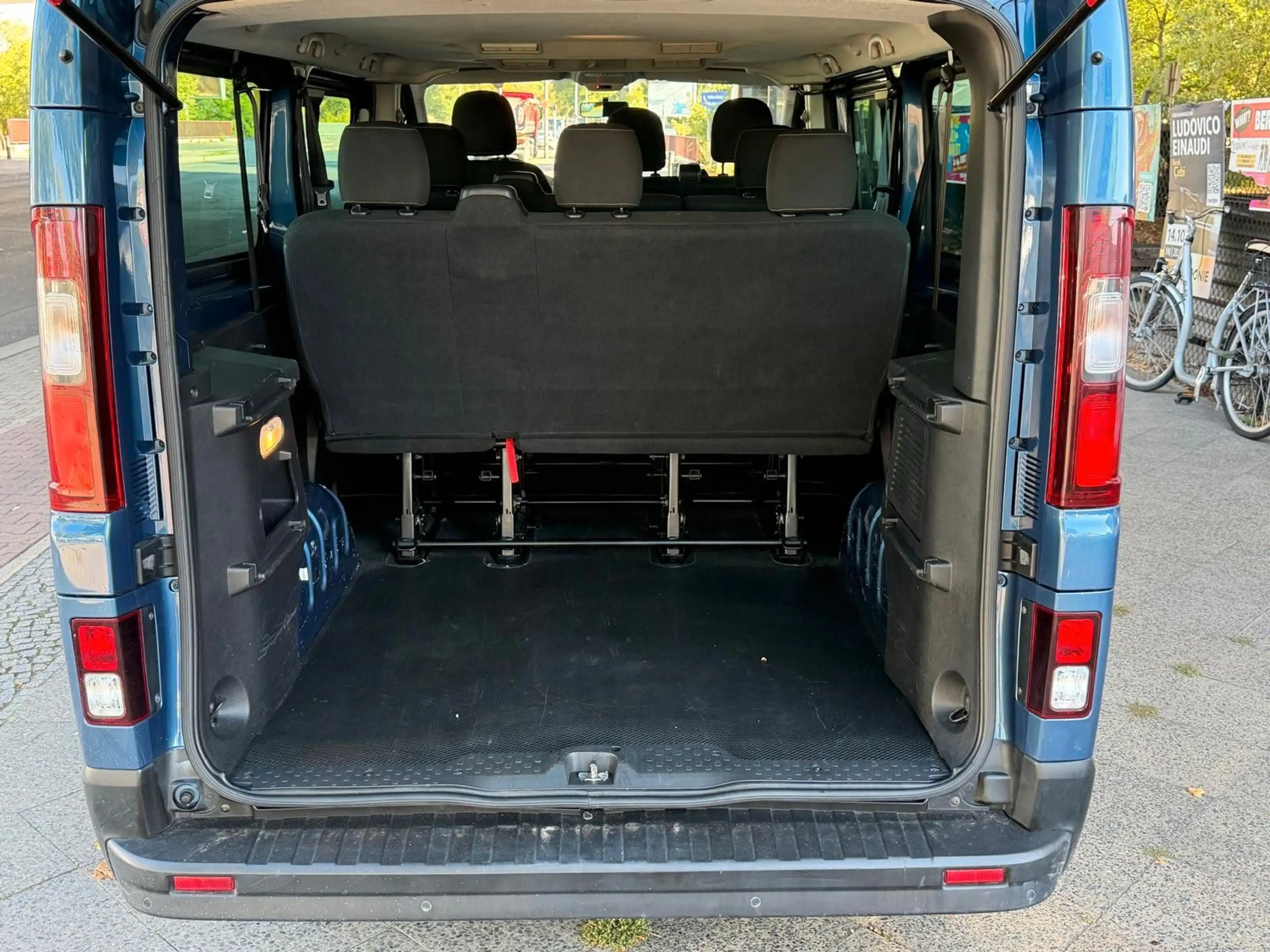 Renault Trafic III L2H1 2,9t Grand  Expression/9Sitzer — photo 15