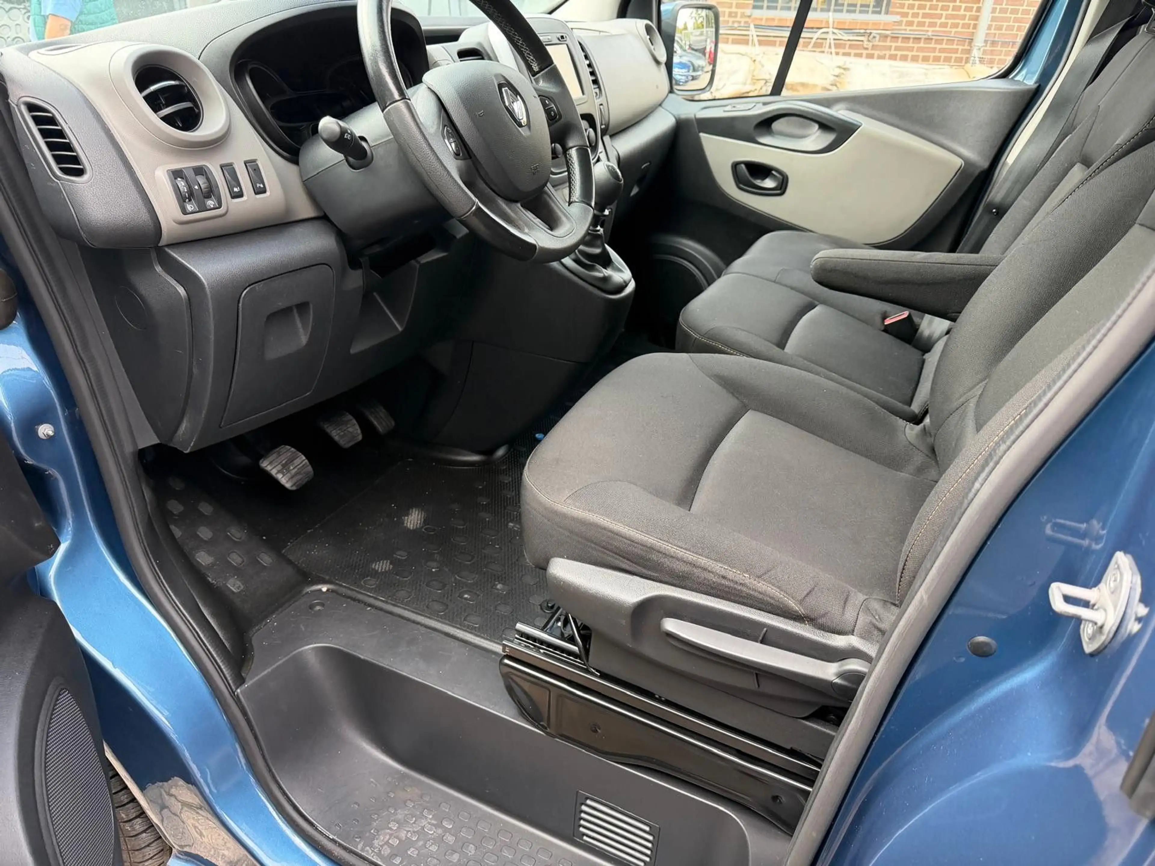 Renault Trafic III L2H1 2,9t Grand  Expression/9Sitzer — photo 10