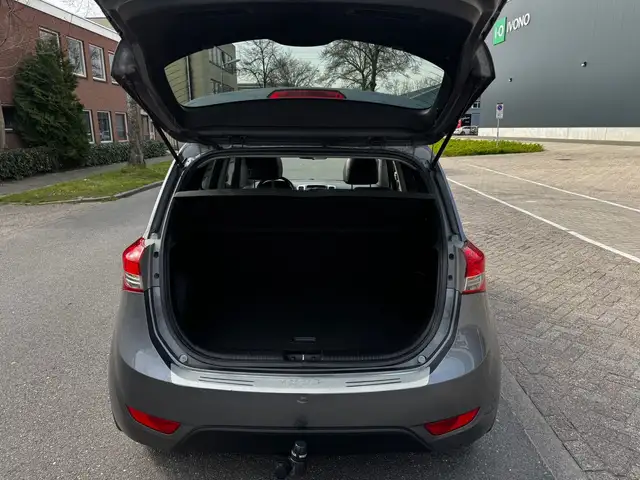 Hyundai Ix20 view 12