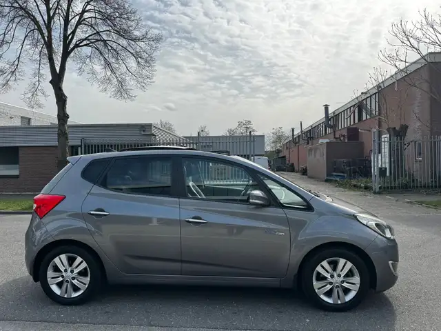 Hyundai Ix20 view 11