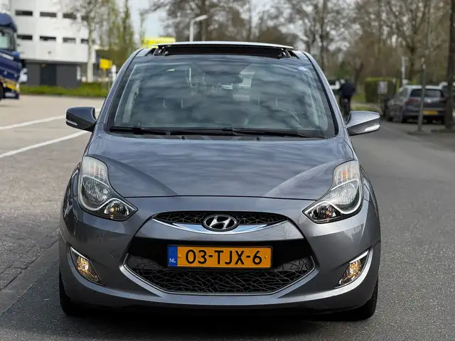 Hyundai Ix20 view 9