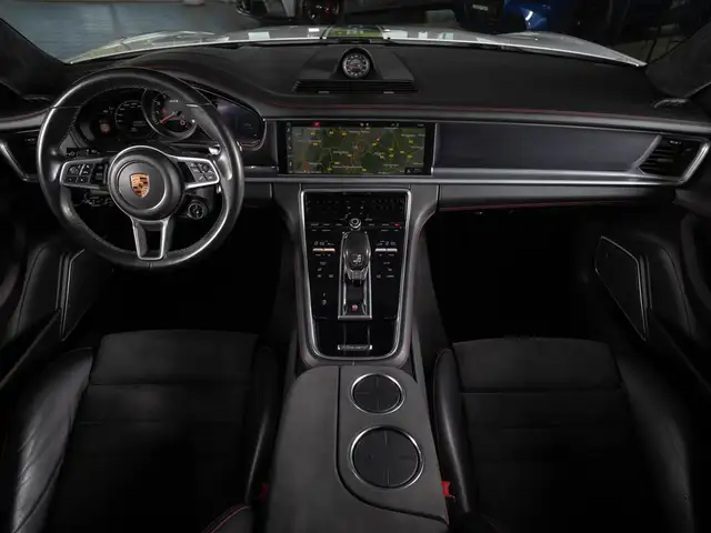 Porsche Panamera view 15