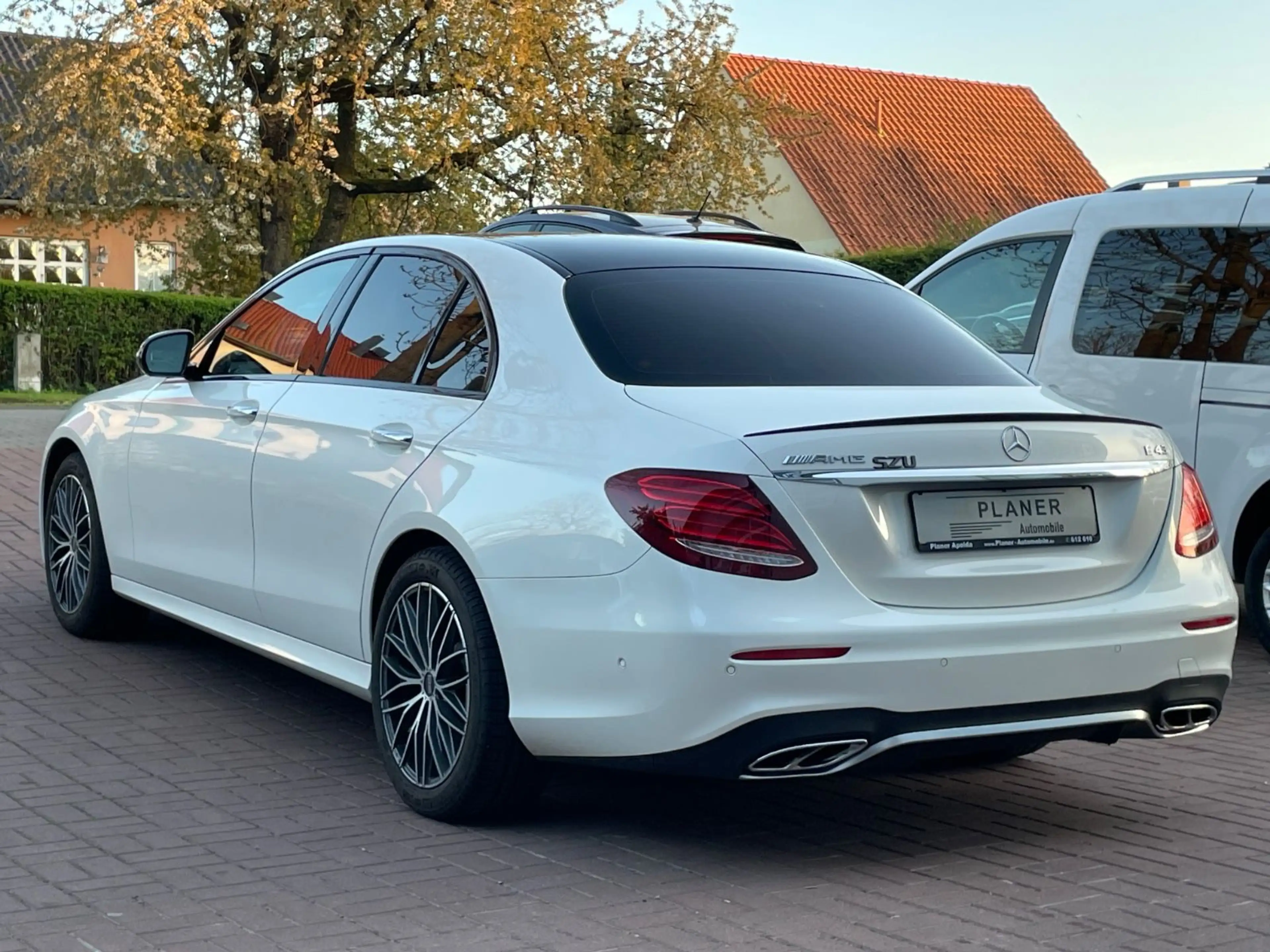 Mercedes-Benz E 43 AMG E Limousine E 43 AMG 4Matic — photo 5