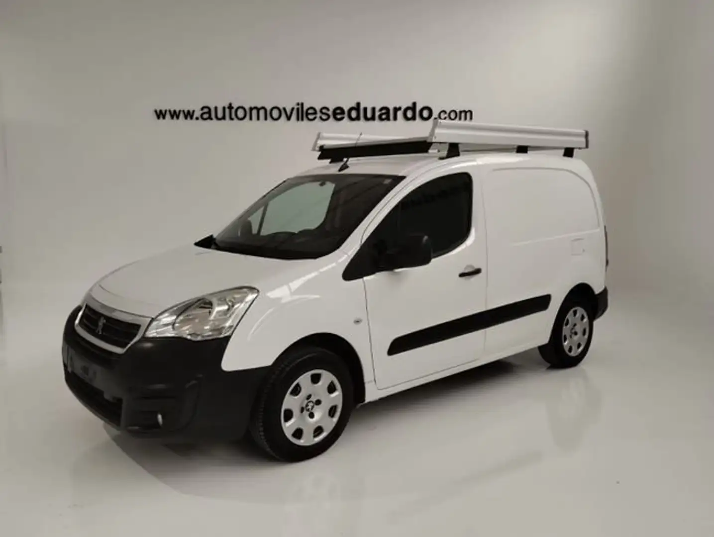 Peugeot Partner L1 PREMIUM PACK 1.6 HDI 100CV BVM5 E6 Blanco - 1