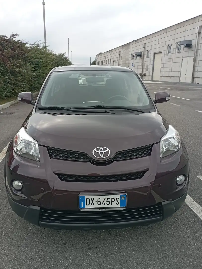 Toyota Urban Cruiser Urban Cruiser 1.4 d-4d Sol Awd Fioletowy - 1