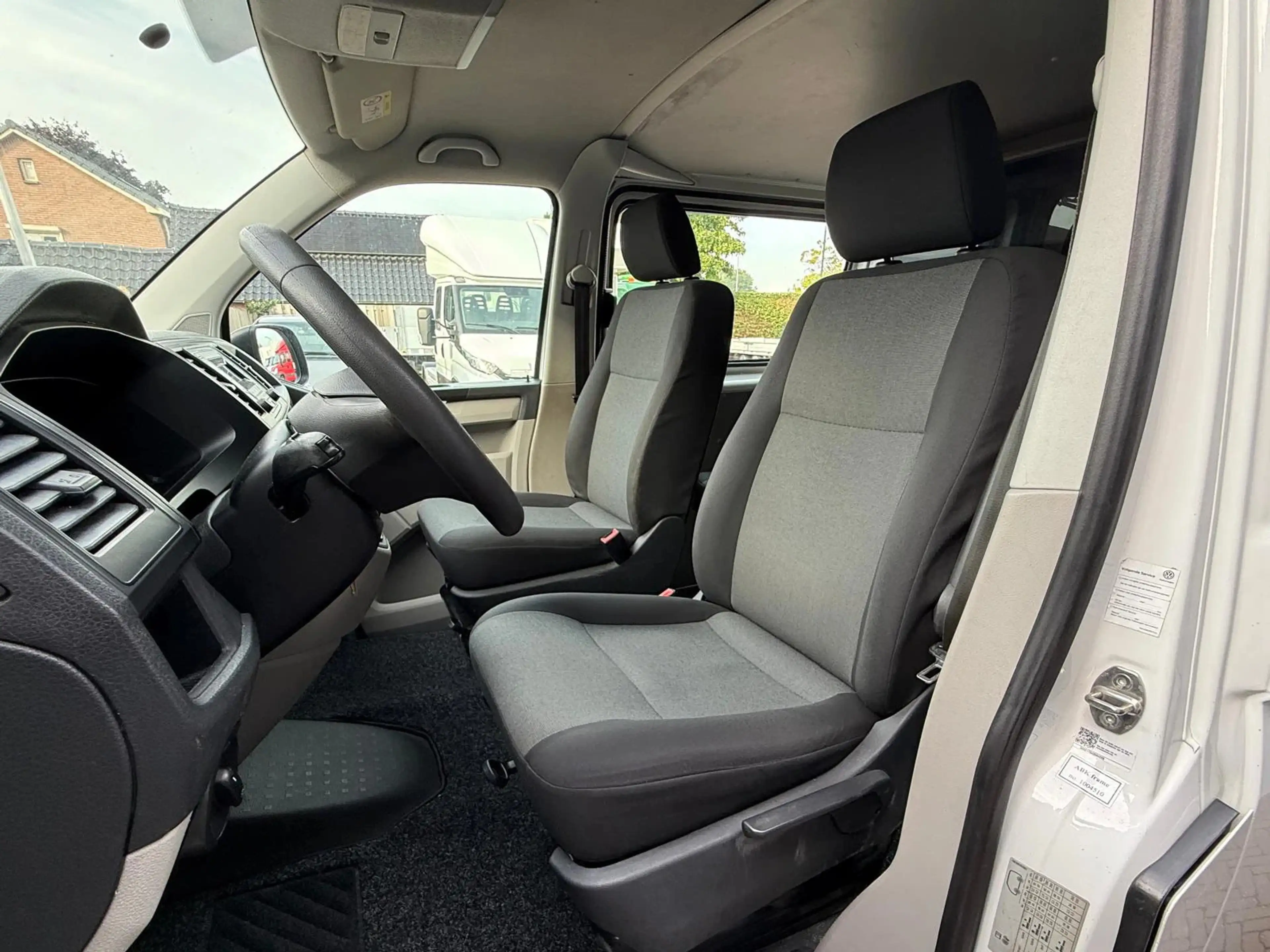 Volkswagen Transporter 2.0 TDI L2 Airco Dubbel Cabine 102PK Trekhaak 1e E — photo 8