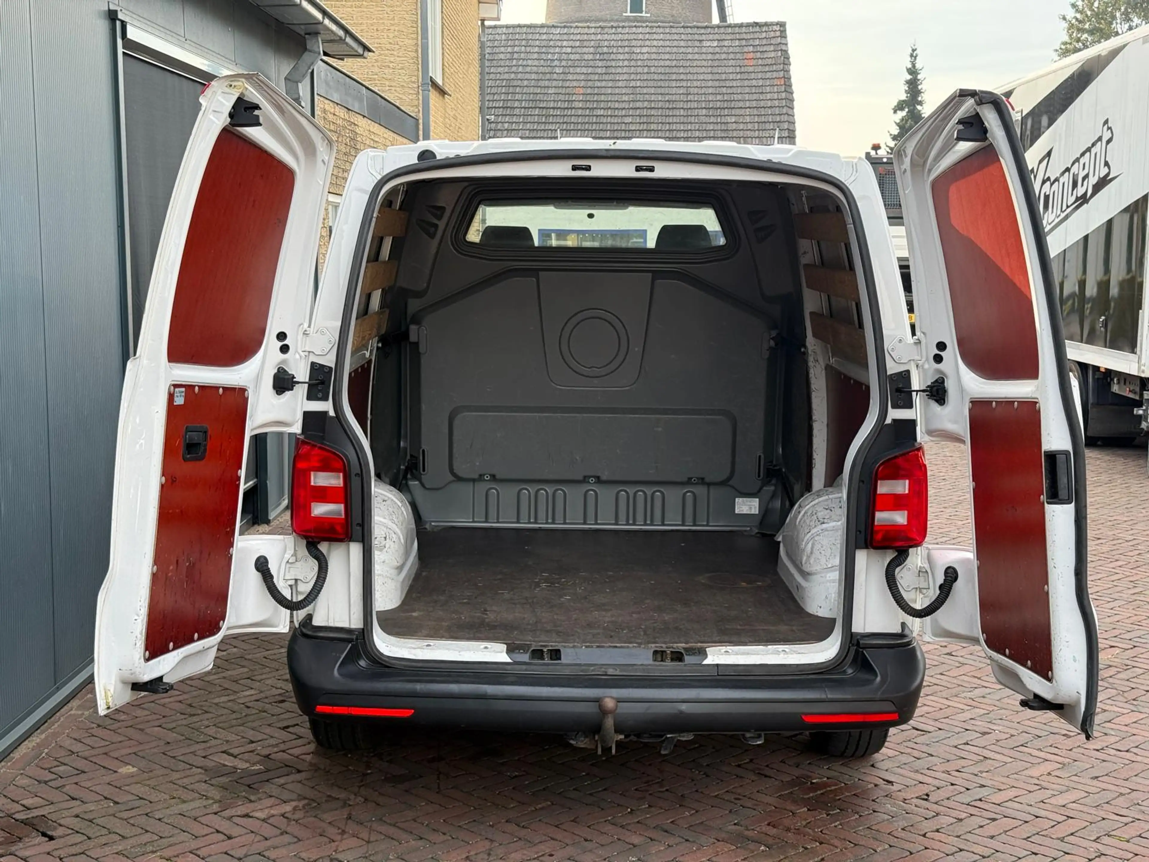 Volkswagen Transporter 2.0 TDI L2 Airco Dubbel Cabine 102PK Trekhaak 1e E — photo 5