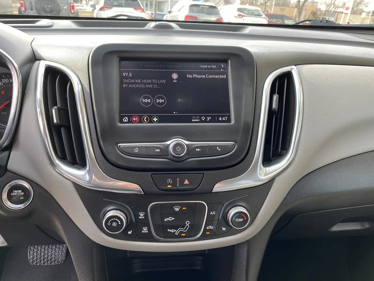 Chevrolet Equinox снимка Chevrolet Equinox
