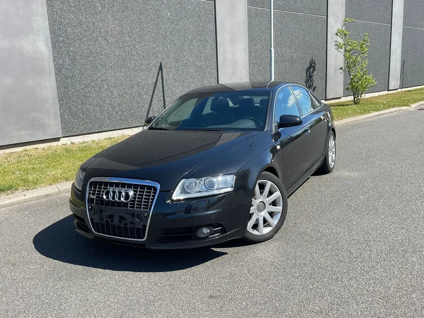 Audi A6 Lim.3.2FSI QUATTRO S-LINE/NAVI/STHZ/PANO*VOLL Schwarz - 2