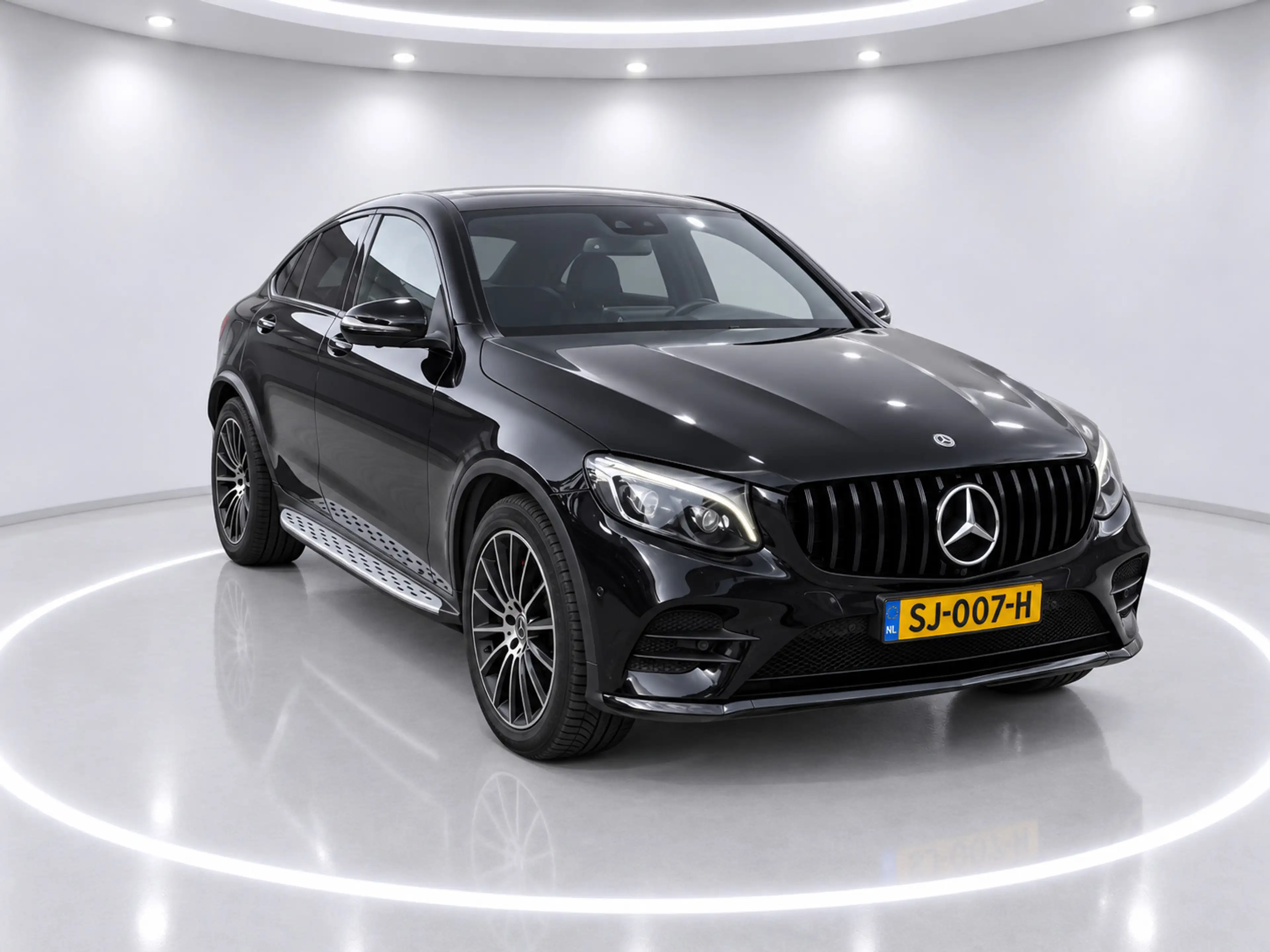 Mercedes-Benz GLC 250 Coupé 4MATIC Premium Plus — photo 3