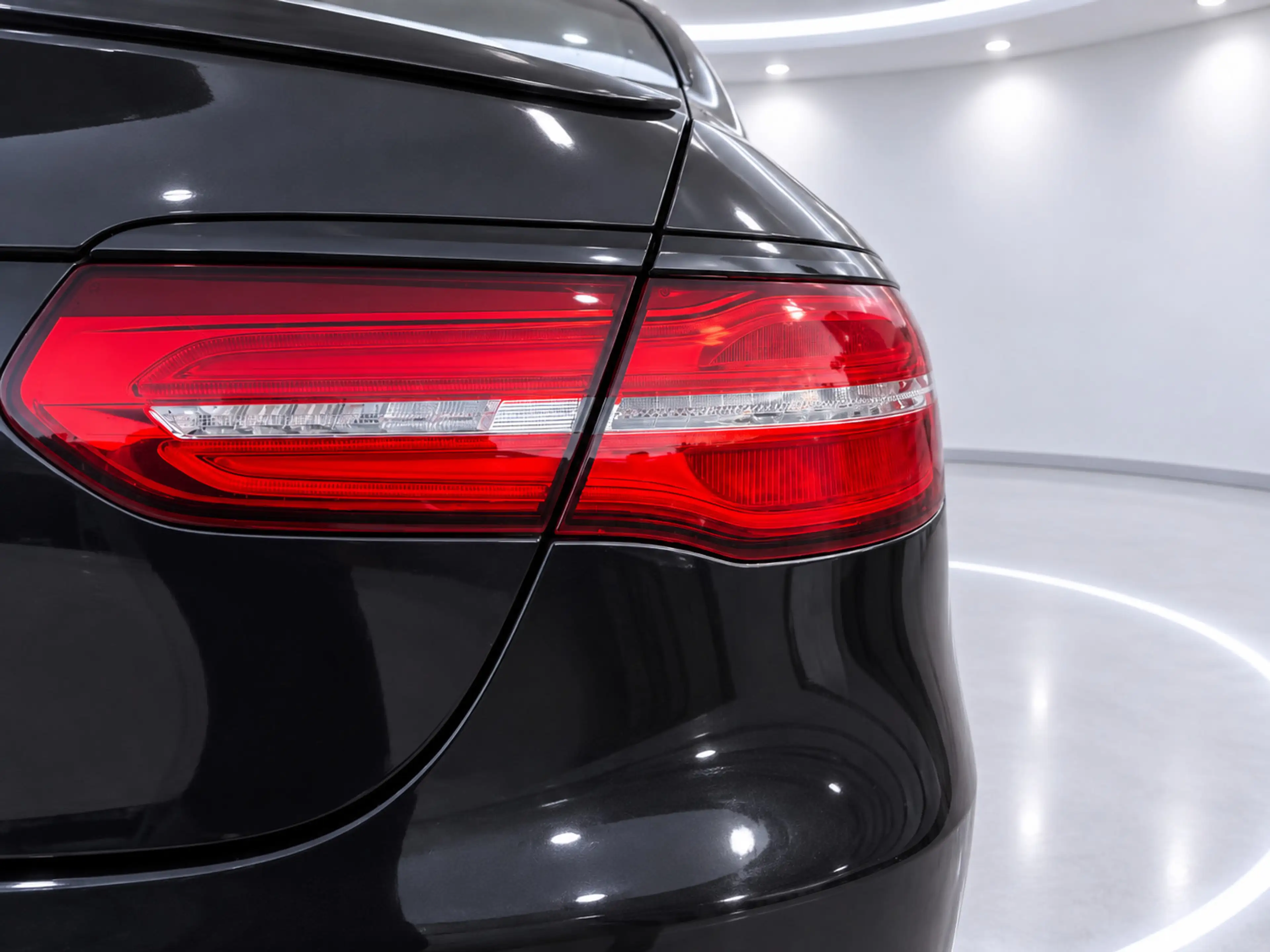 Mercedes-Benz GLC 250 Coupé 4MATIC Premium Plus — photo 15