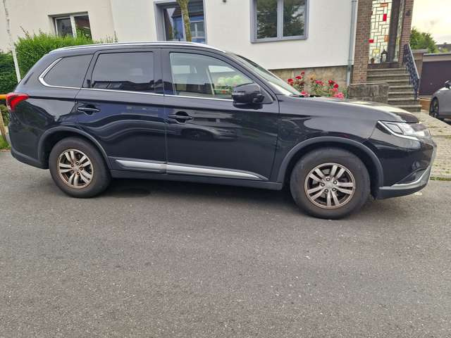 Mitsubishi Outlander 2.0 2WD Diamant
