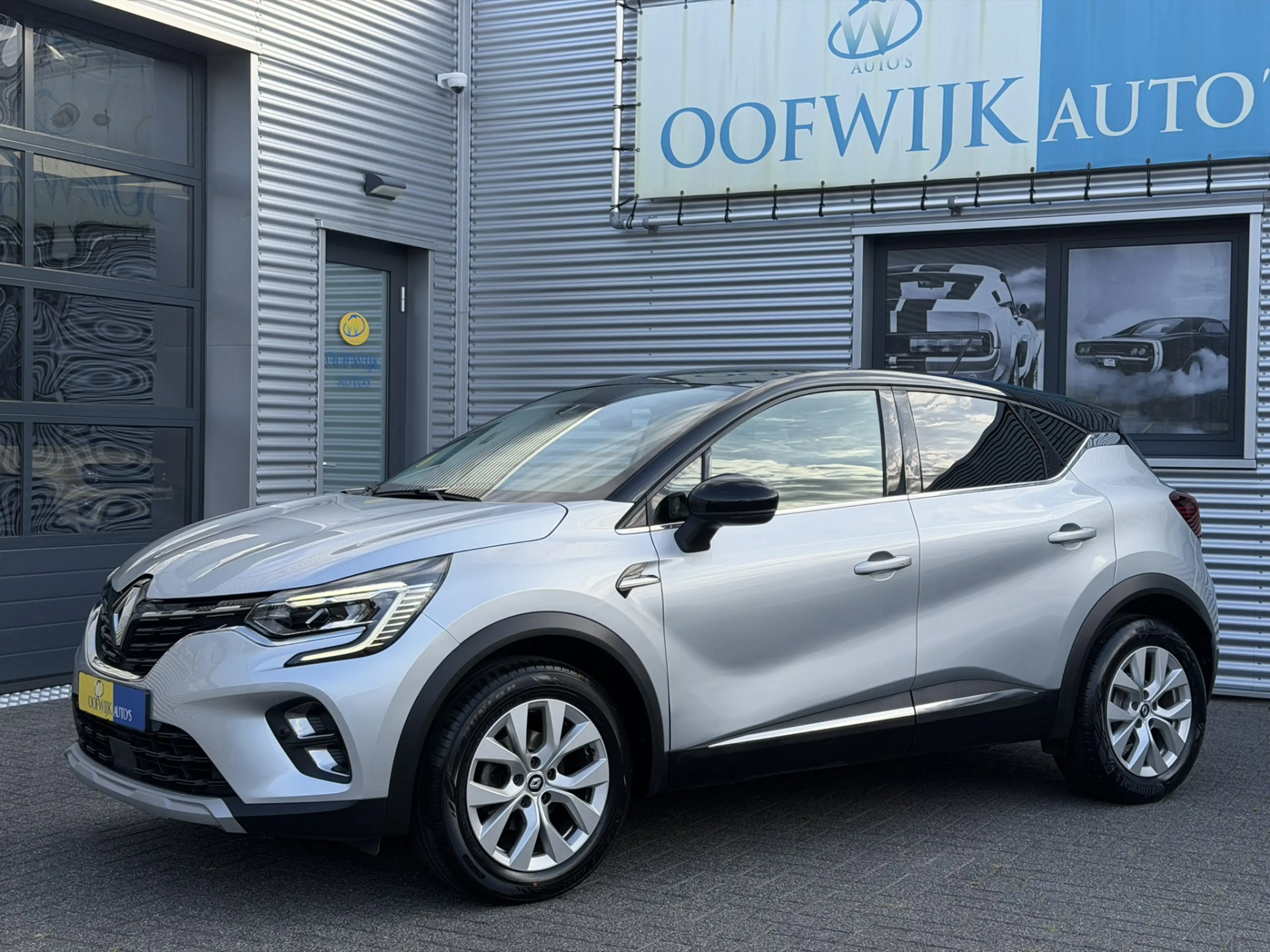 Renault Captur 1.0 TCe 90 Intens Clima CarPlay Led — photo 20