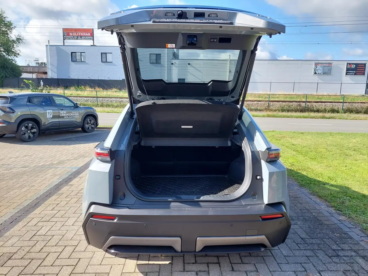 Toyota C-HR 77kWh 224pk 2WD Business, миниатюра 9