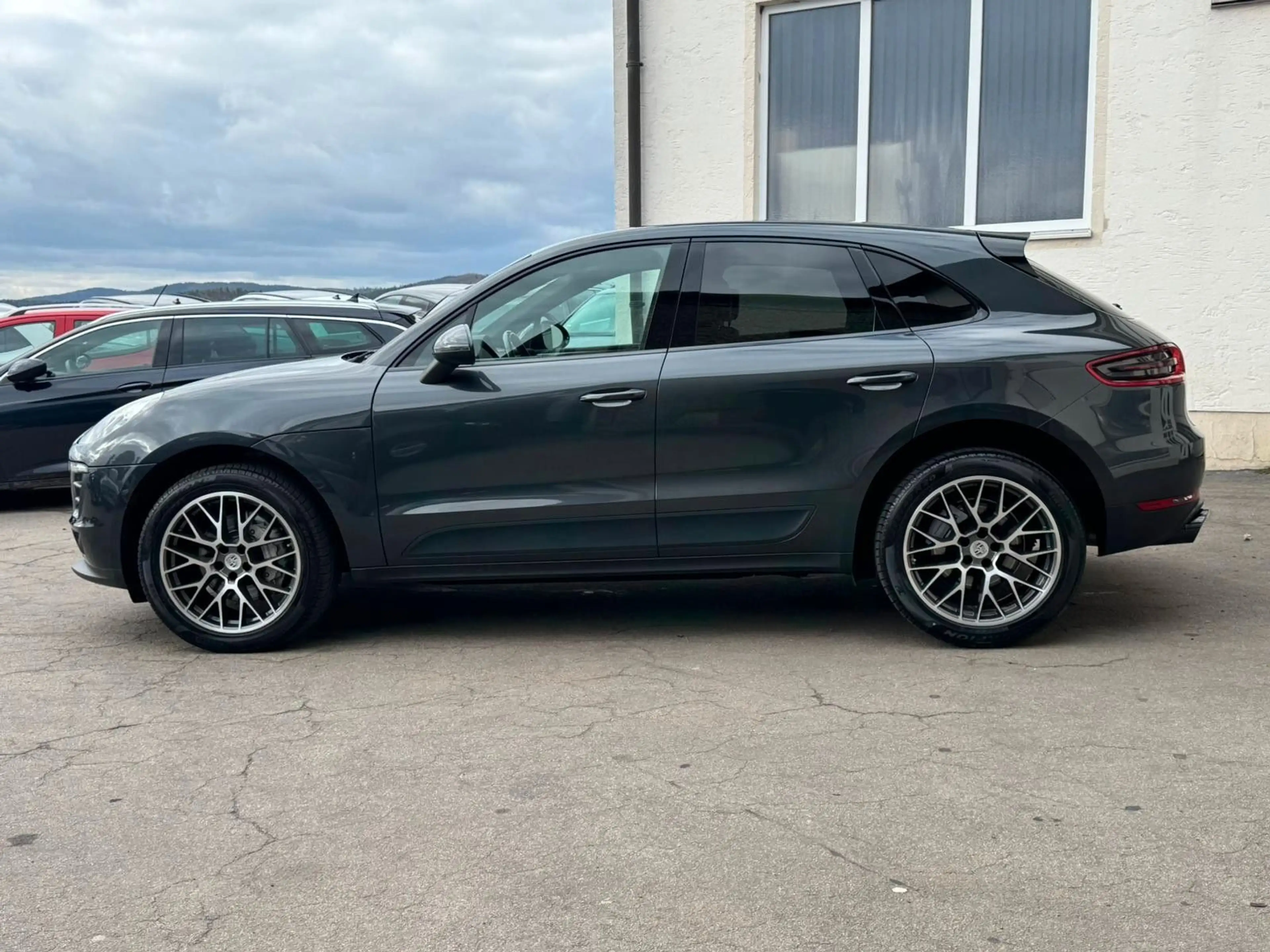 Porsche Macan 4S 3.0 8FACH DEUTSCH NAVI SITZ-HZ BI-XENON — photo 9