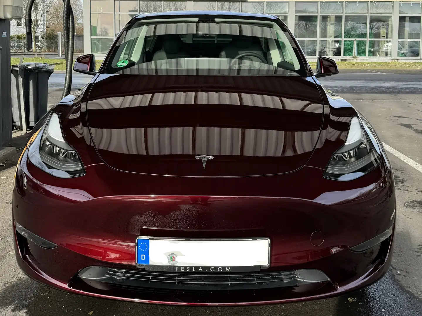 Tesla Model Y Model Y Long Range Dual Motor AWD Rot - 2