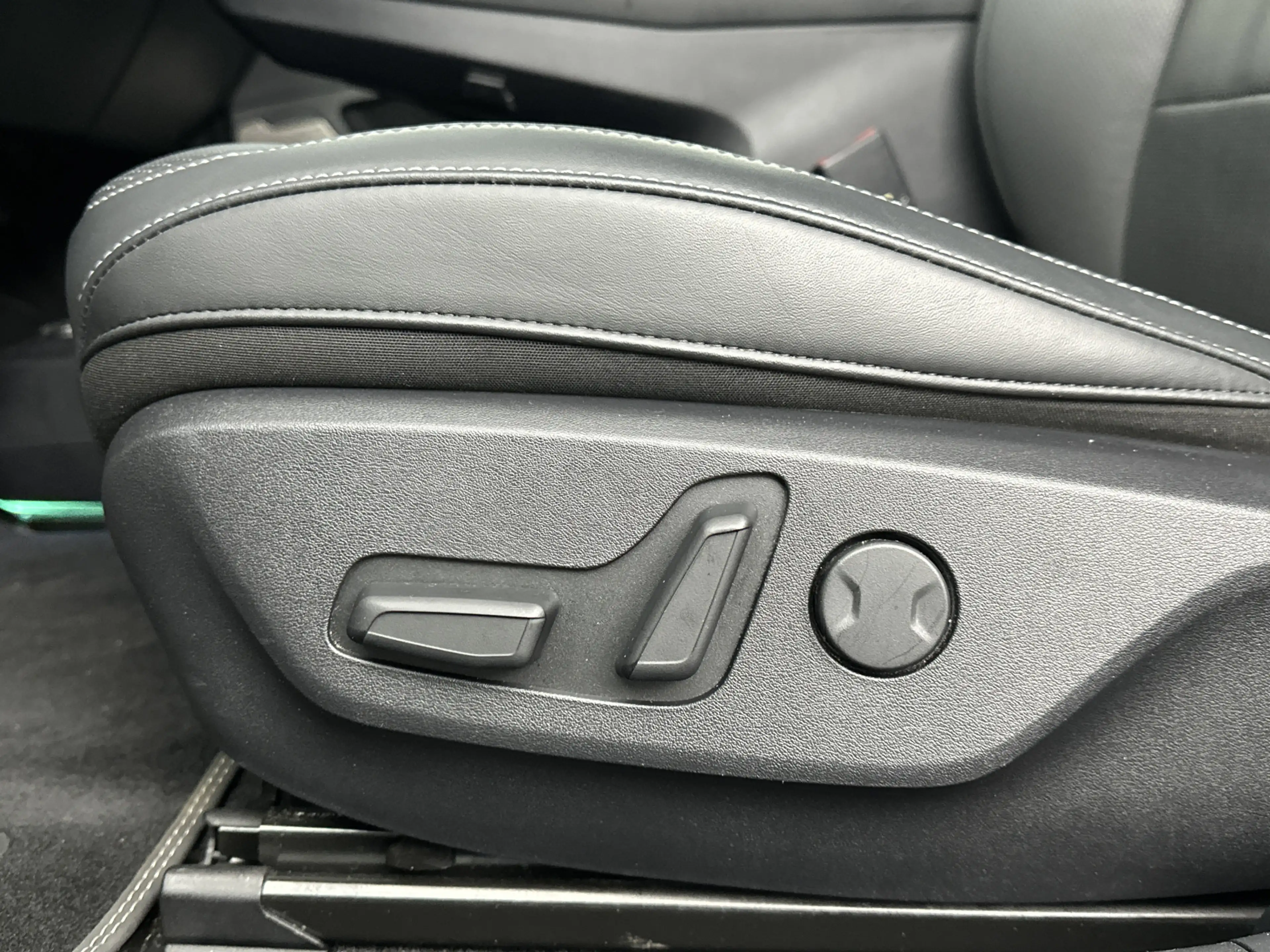 Kia EV6 Plus 77.4 kWh | Trekhaak | Premium Sound | stoelve — photo 13