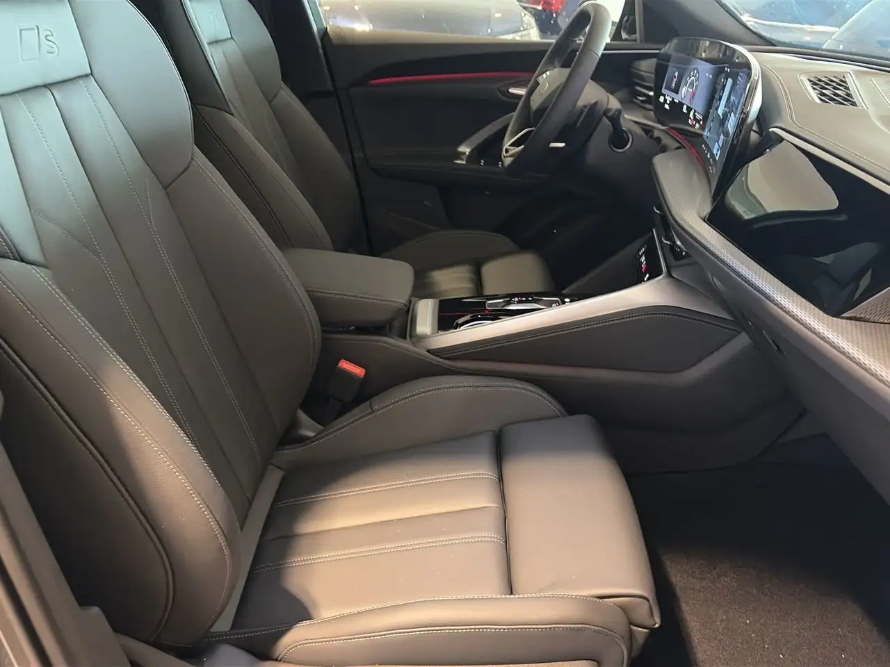 Audi Q5 photo Audi Q5