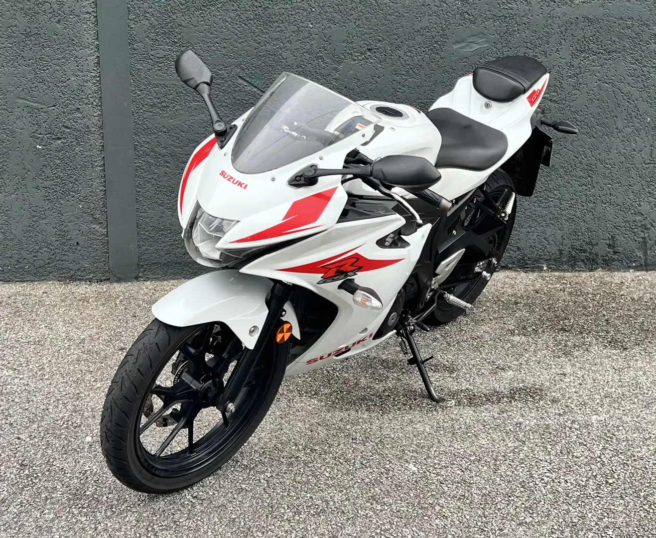 Suzuki GSX-R 125 Blanco - 2