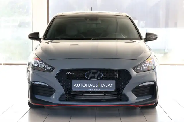 Hyundai i30 view 3