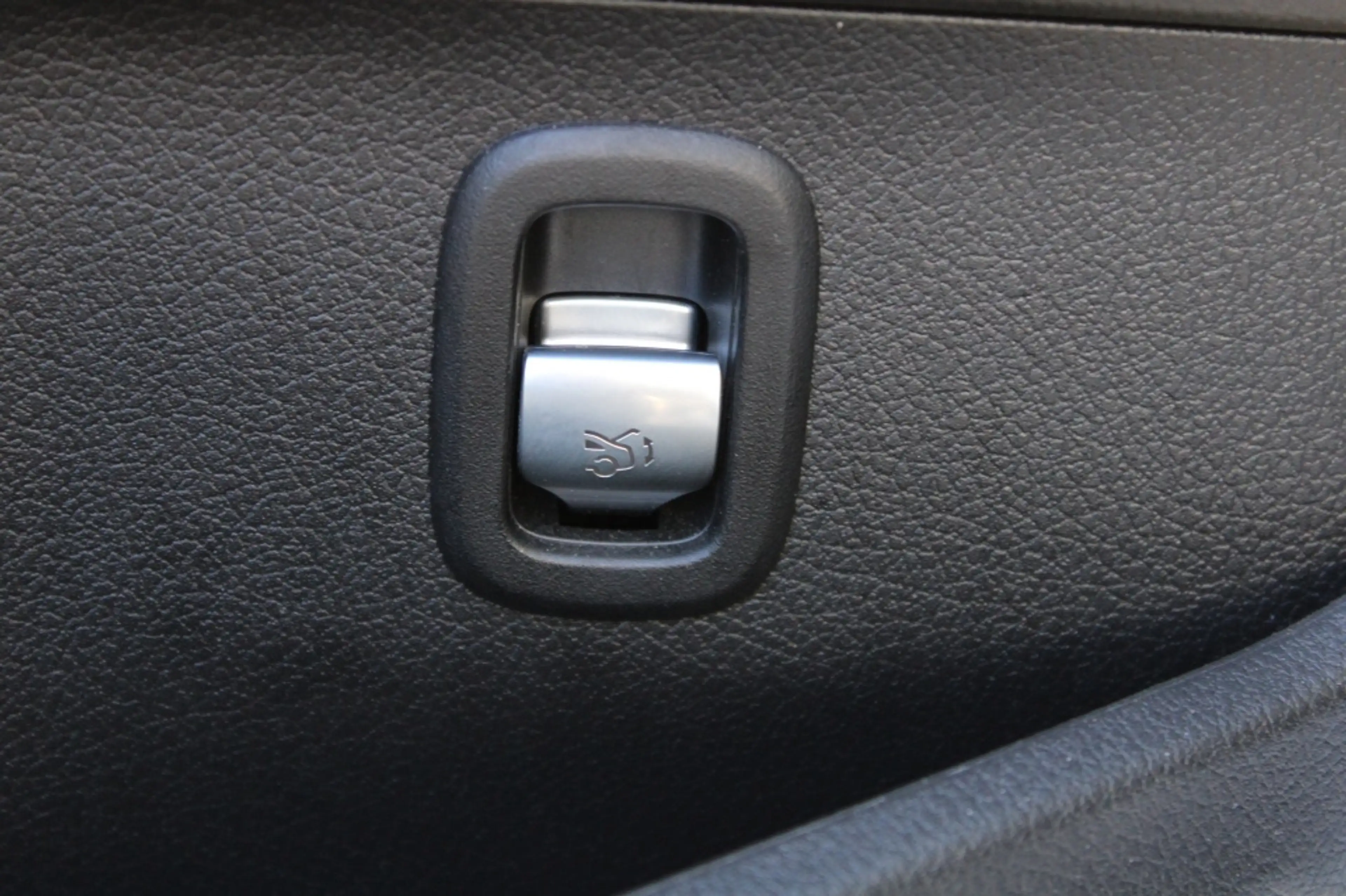 Mercedes-Benz C 180 Estate AMG Line Pano/Leder-stof/18"/360cam/Laserle — photo 12