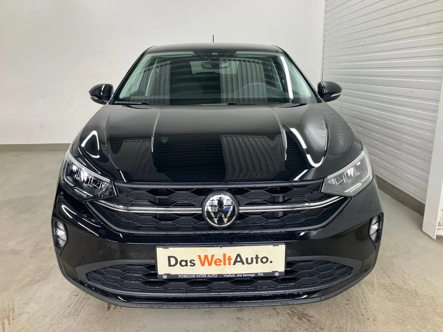 Volkswagen Taigo 4Me TSI Schwarz - 2