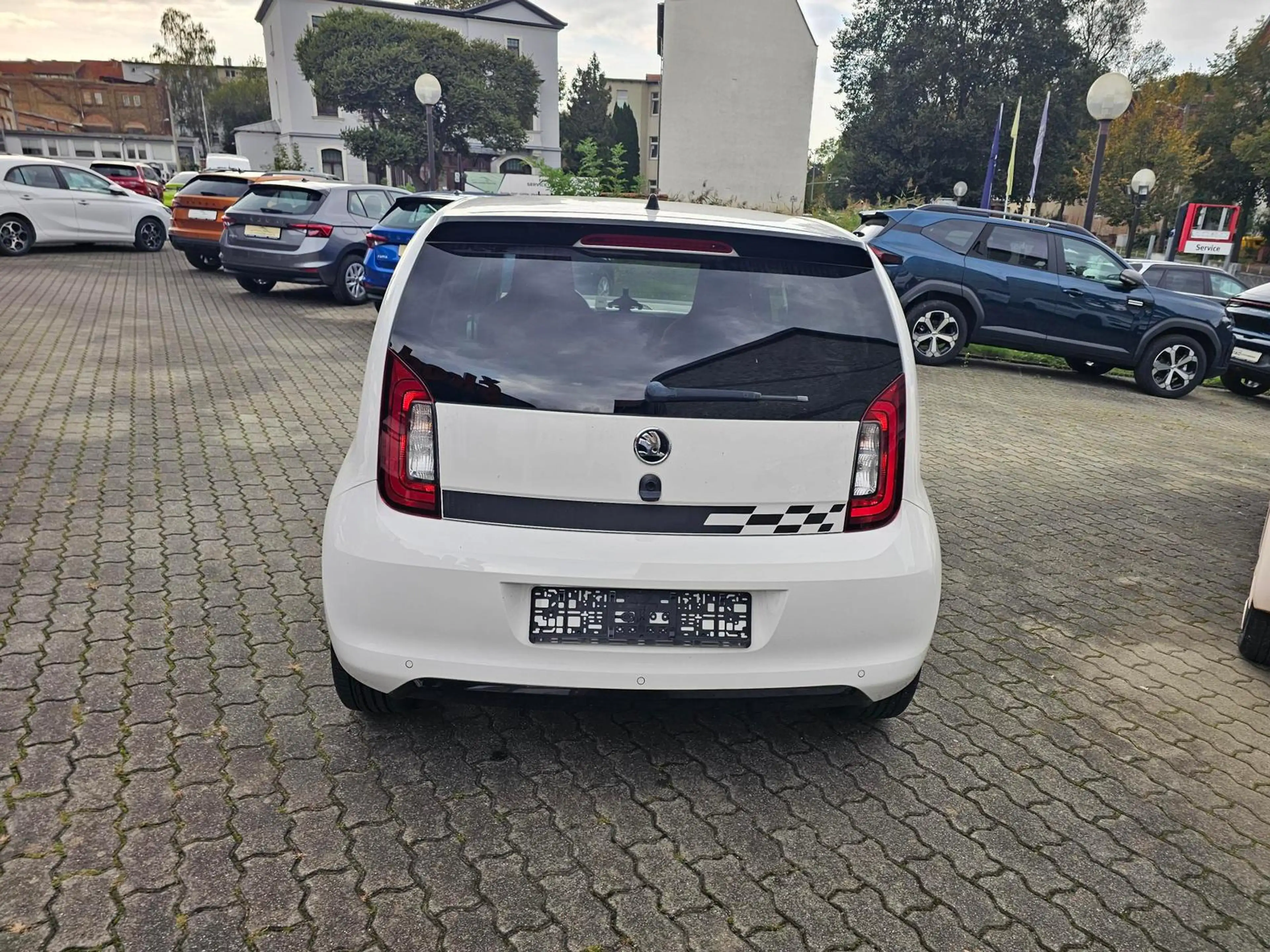 Skoda Citigo 1.0 MPI MONTE CARLO+5-TÜR+CLIMATRONIC+PDC — photo 10